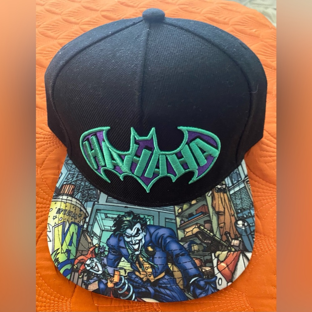 Snap back hat The Joker